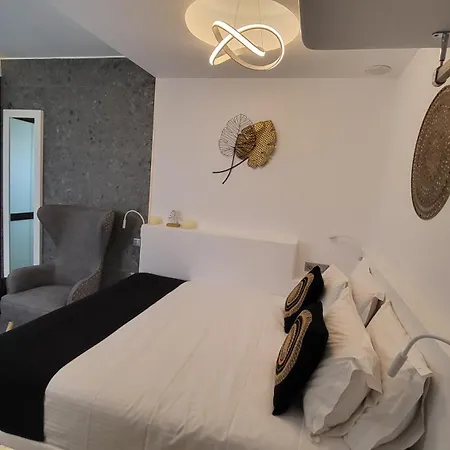 Mykonos Double Luxury Mini - Adults Only * אנו מרה