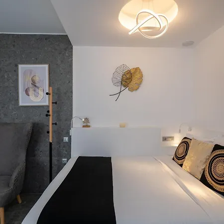 Mykonos Double Luxury Mini Suites-with External Hot Adults Only Apartmán
