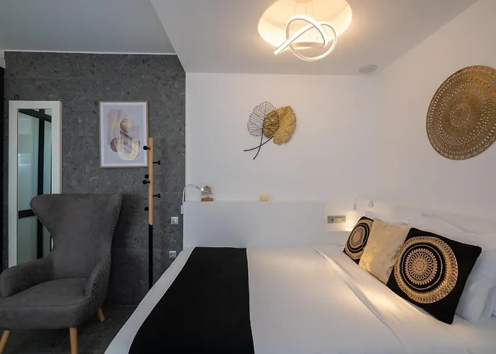 Mykonos Double Luxury Mini Suites-with External Hot Adults Only Apartmán
