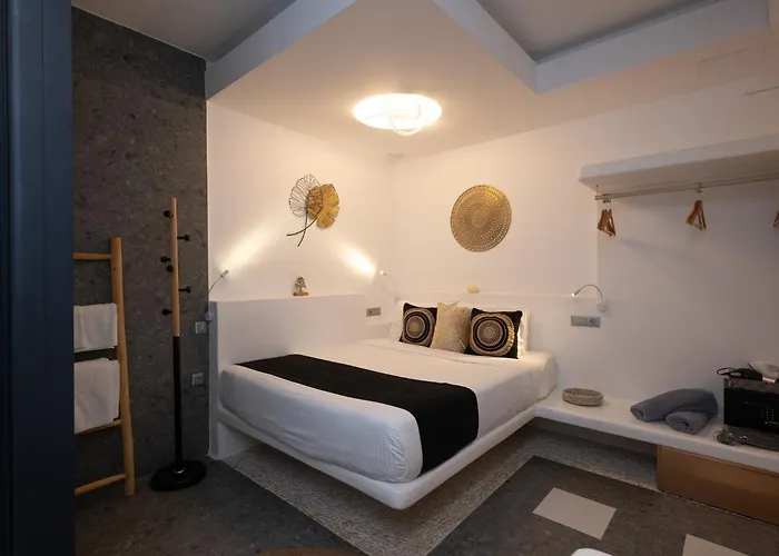 Mykonos Double Luxury Mini Suites-with External Hot Adults Only Ano Mera