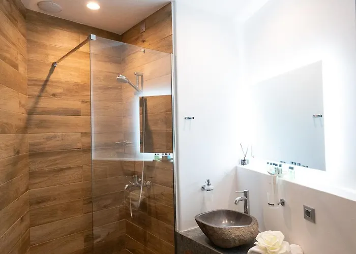 Mykonos Double Luxury Suites Collection-With External Hot Spa Adults Only * أنو ميرا