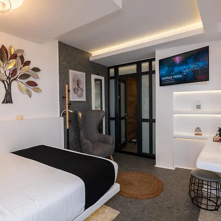 Mykonos Double Luxury Mini Suites-with External Hot Adults Only Ano Mera