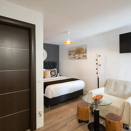 Mykonos Double Luxury Mini Suites-with External Hot Adults Only